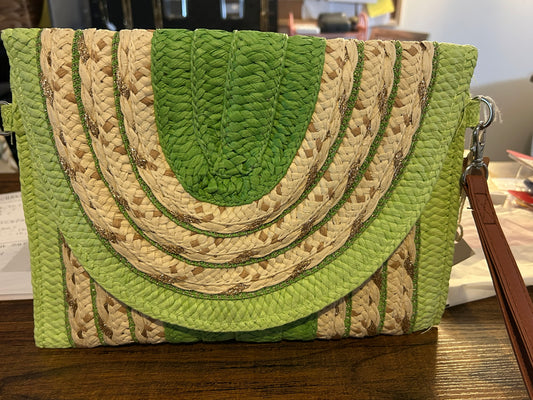 clutchpalhinra en verde e dourado
